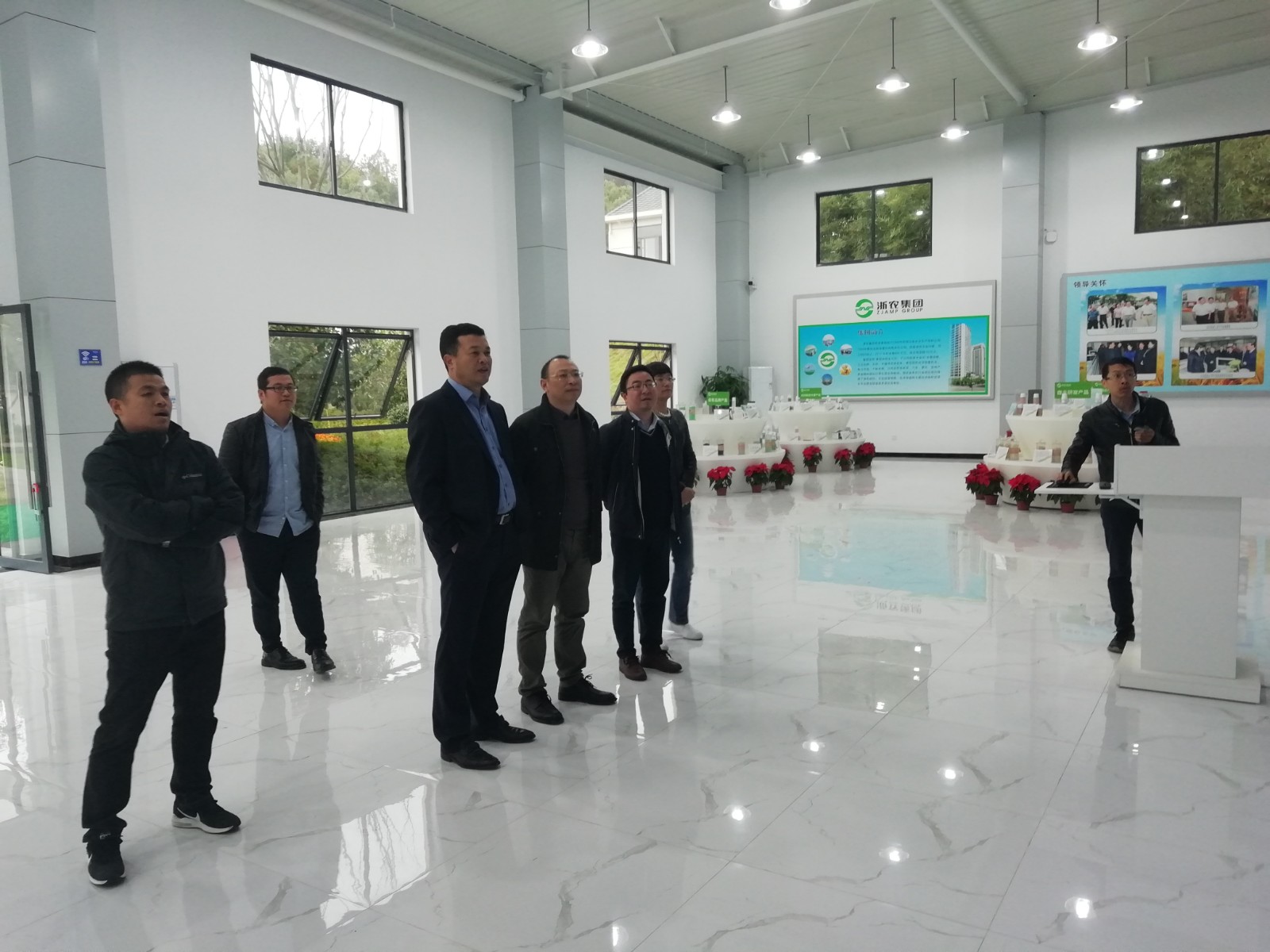 1542184588146351.jpg IMG_20181107_152655(2).jpg